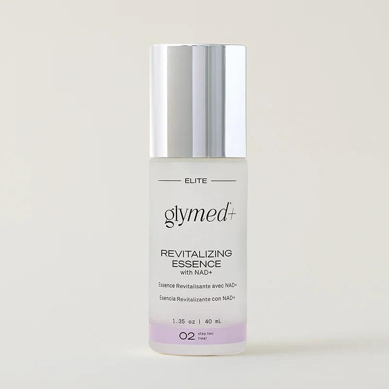 REVITALIZING ESSENCE WITH NAD+